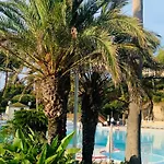 Village Cap Esterel Classe 4 Etoiles Le Jardin Sur La Piscines - Apartman Saint-Raphaël