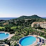 Apartman Village Cap Esterel Classe 4 Etoiles Le Jardin Sur La Piscines - Saint-Raphaël
