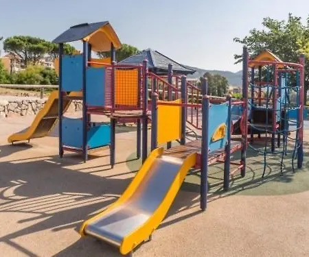 Superbe T2 Club Cap Esterel Animations Petits Et Grands Sports&activites Multisports * Saint-Raphael (Var)