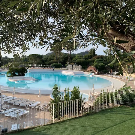 Appartement Classe Premium - Le Jardin Clos Vue Mer -Parking Couvert - Piscine Chauffee Du 05-04 Au 01 -11- Parc Residentiel Avec Espaces De Loisirs Parcours De Sante, Randonnees , Jeux Exterieur Apartment