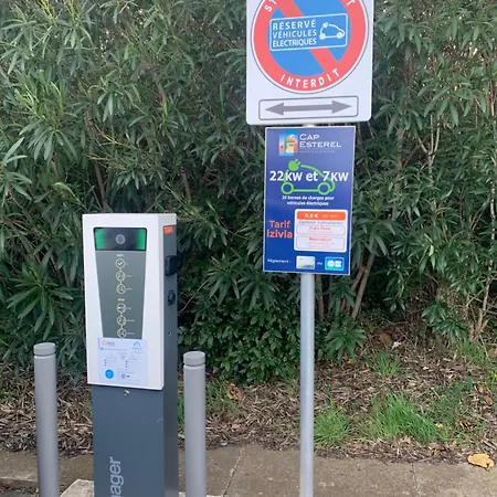 Apartment Pierre&vacances Cap Esterel Centre Vue - Jardin Clos Et Terrasse- Piscines- Parking - Climatisation - Vue