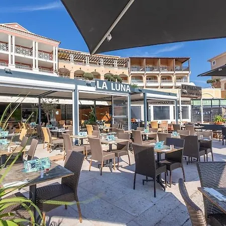 Appartement Classe Premium - Le Jardin Clos Vue Mer -Parking Couvert - Piscine Chauffee Du 05-04 Au 01 -11- Parc Residentiel Avec Espaces De Loisirs Parcours De Sante, Randonnees , Jeux Exterieur Saint-Raphaël