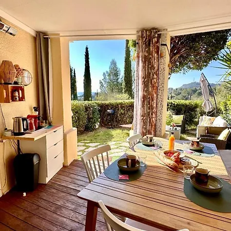 דירה Appartement Classe Premium - Le Jardin Clos Vue Mer -Parking Couvert - Piscine Chauffee Du 05-04 Au 01 -11- Parc Residentiel Avec Espaces De Loisirs Parcours De Sante, Randonnees , Jeux Exterieur *