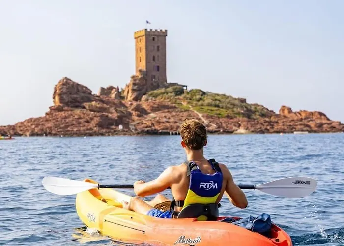 Pierre&vacances Cap Esterel Centre Fh -vue - Jardin Clos Et Terrasse- Piscines- Parking - Climatisation - Vue * Saint-Raphael (Var)