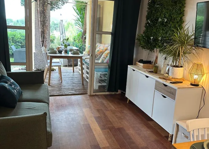 Apartamento Pierre&vacances Cap Estérel Jardin Clos Et Terrasse